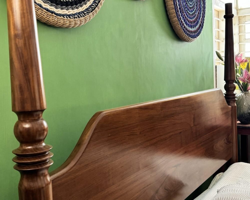 Arcot Teakwood Post Bed