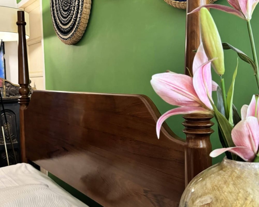 Arcot Teakwood Post Bed