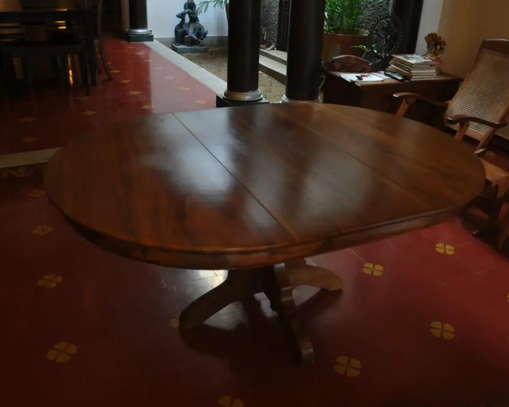 Gaur Extendable Dining Table