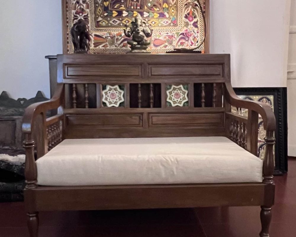 Karaikudi Sofa